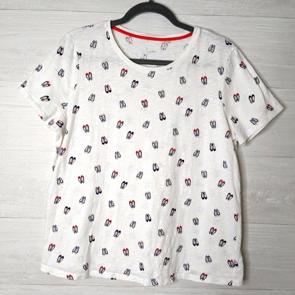 Boden Shoe Print T-shirt Size Large